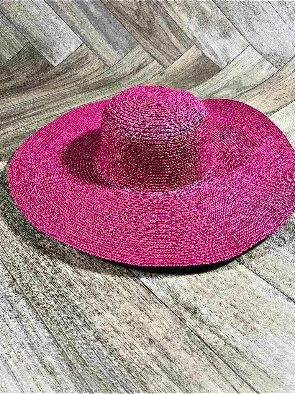 Odiva Wide Brim Hat in Pink NWT